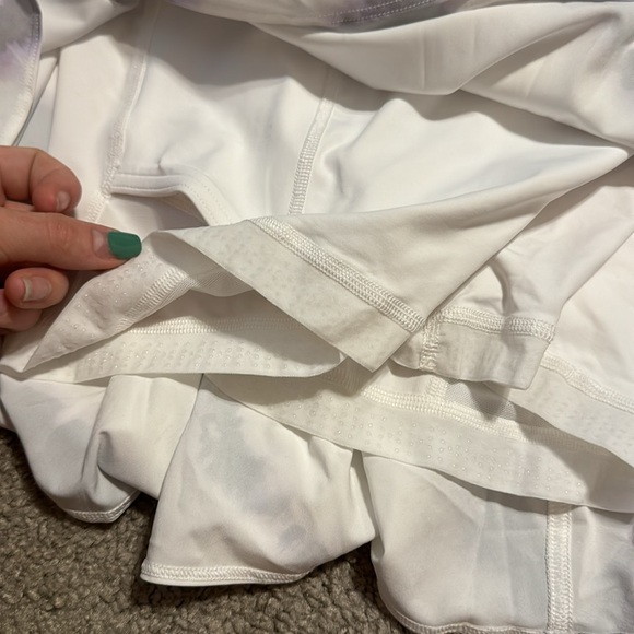 Lululemon skirt - Picture 2 of 5